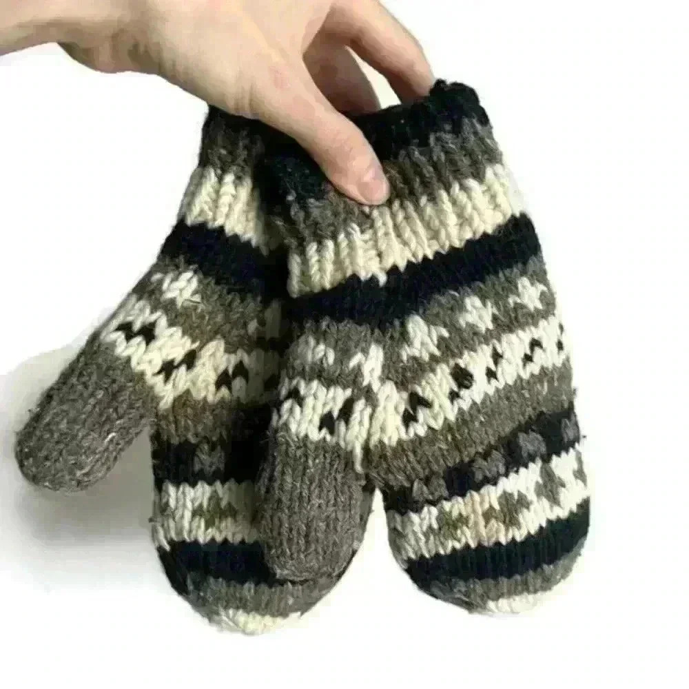 Winter Unisex Grey Graphic  Pattern Grey White‎ Wool Mittens